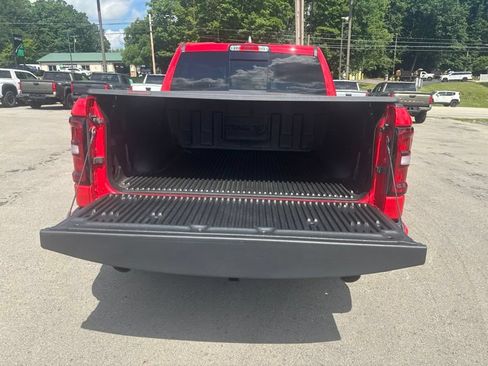 Used 2025 RAM 1500 Big Horn AWD/4WD image 9