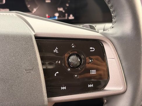 Certified 2025 Nissan Murano SV FWD image 29