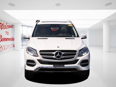 Used 2018 Mercedes-Benz GLE 350 4MATIC image 4