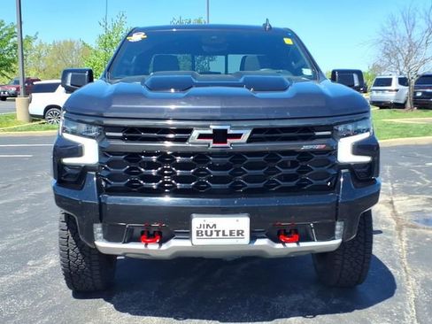 Used 2023 Chevrolet Silverado 1500 ZR2 w/ Technology Package AWD/4WD image 27