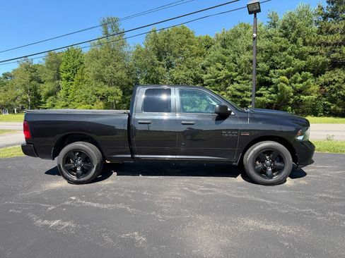 Used 2016 RAM 1500 Express w/ Black Ram 1500 Express Group AWD/4WD image 4