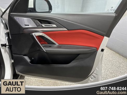 Certified 2025 BMW X2 xDrive28i image 16