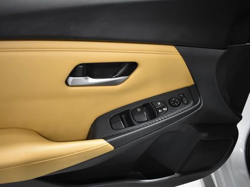 Certified 2023 Nissan Sentra SV w/ SV Premium Package FWD image 15