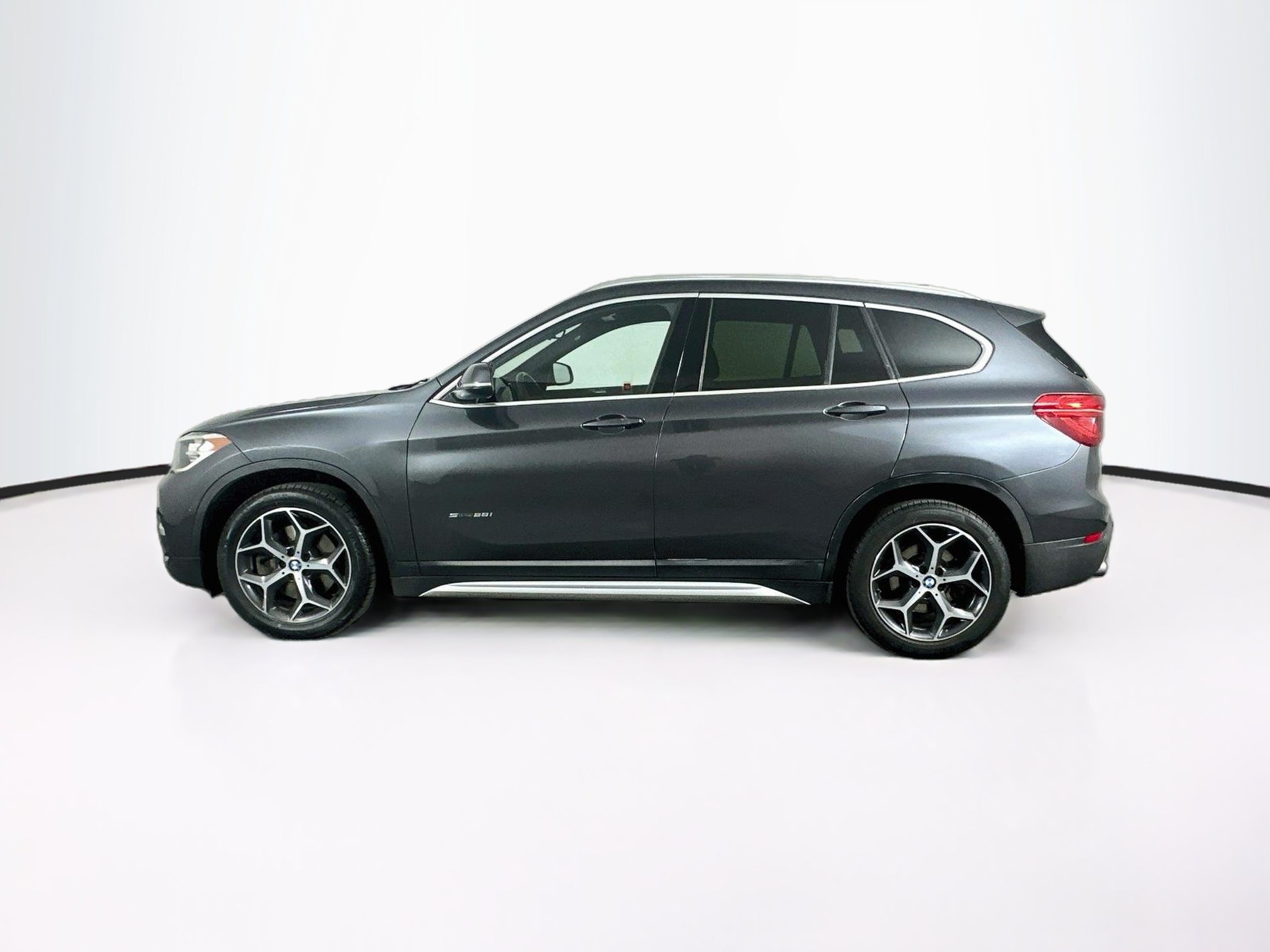 Used 2018 BMW X1 sDrive28i FWD image 4