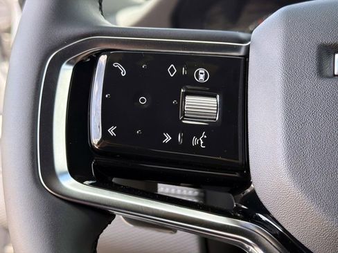 New 2026 Land Rover Discovery Sport Landmark AWD/4WD image 29