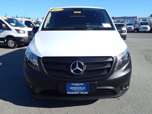 Used 2021 Mercedes-Benz Metris image 11