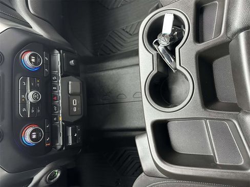 Used 2020 Chevrolet Silverado 1500 LT Trail Boss w/ Convenience Package image 17