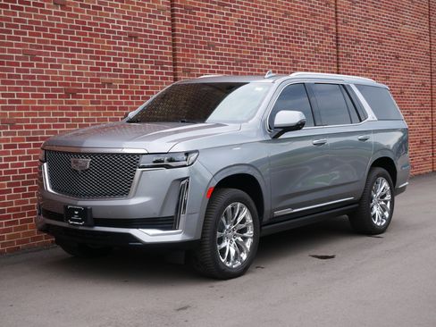 Used 2023 Cadillac Escalade Premium Luxury w/ LPO, Radiant Package AWD/4WD image 1