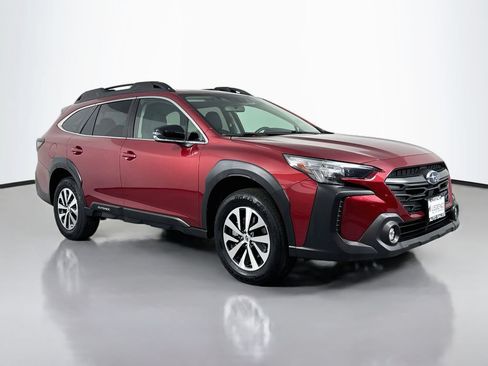 Used 2024 Subaru Outback Premium AWD/4WD image 4