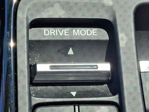 Used 2023 Honda Pilot EX-L image 24