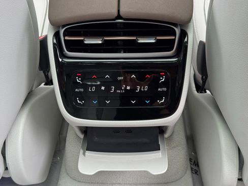 Used 2022 Mercedes-Benz EQS AMG 4MATIC image 44