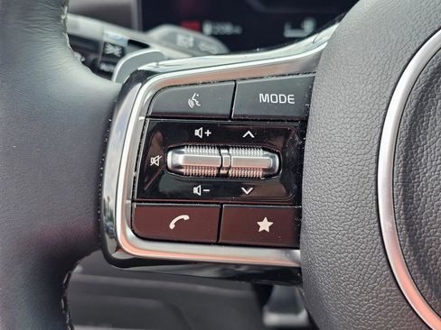 Used 2025 Kia Sorento SX Prestige image 22
