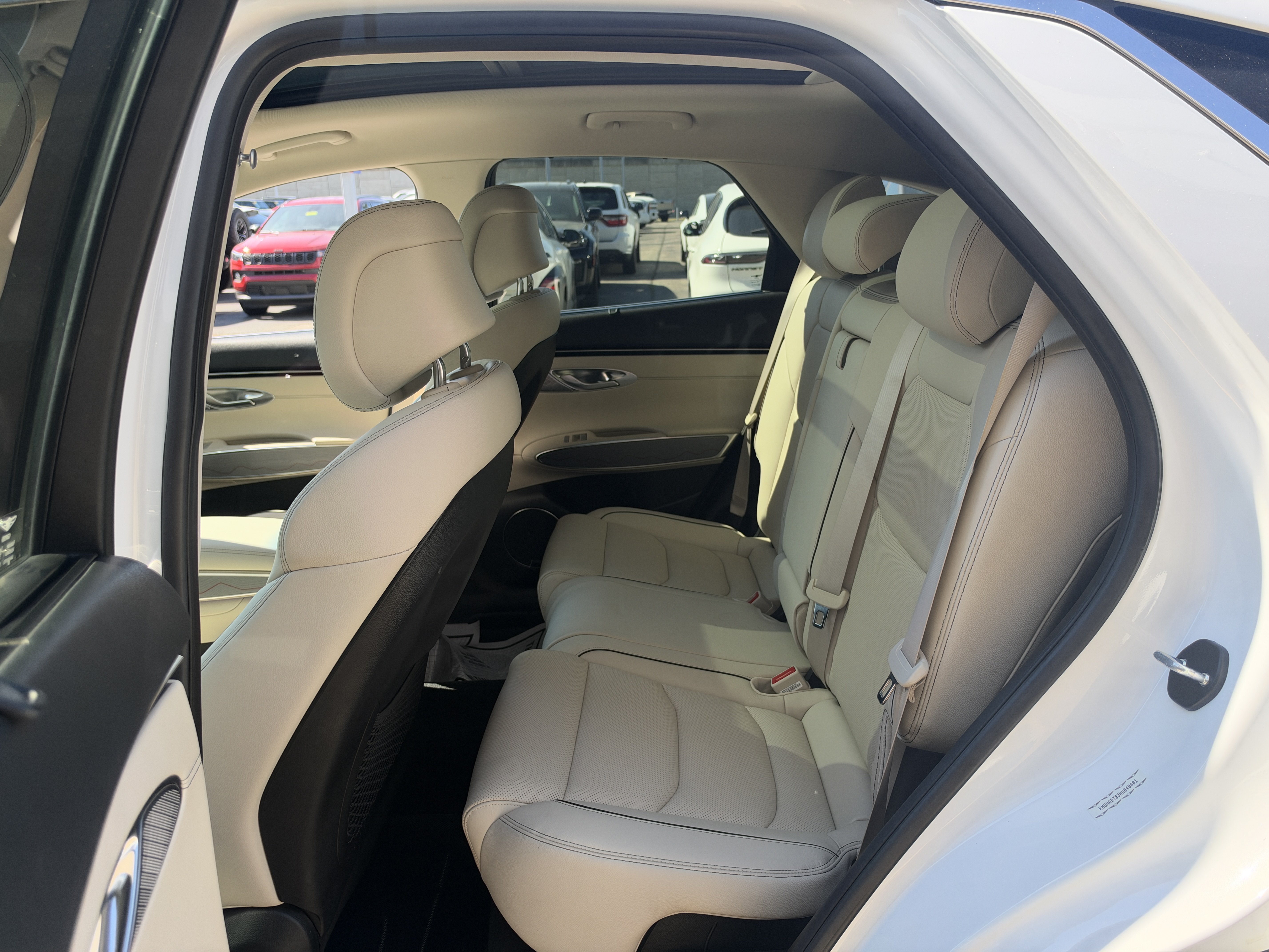 Used 2022 Genesis GV70 2.5T w/ Advanced Package AWD/4WD image 27