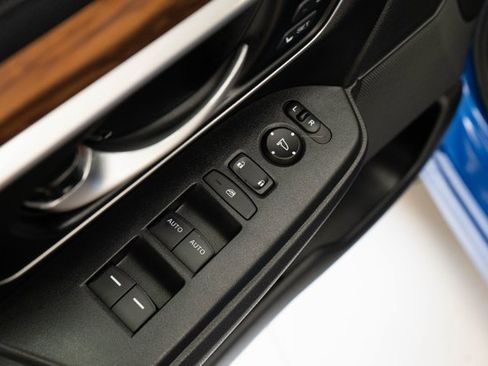 Used 2022 Honda CR-V Touring image 14