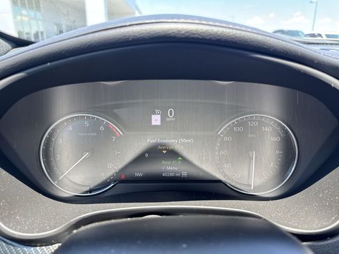 Used 2019 Cadillac XT4 Sport AWD/4WD image 15