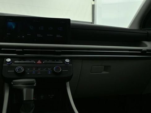 Used 2026 Hyundai Tucson SE FWD image 18