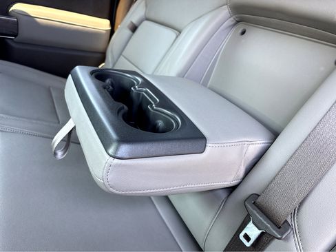 Used 2021 Chevrolet Silverado 1500 LTZ image 38