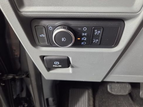 Used 2023 Ford F150 XLT AWD/4WD image 19