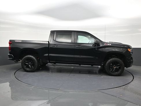 Used 2023 Chevrolet Silverado 1500 Custom Trail Boss AWD/4WD image 6