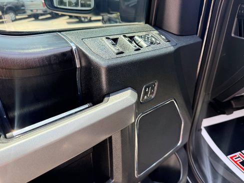 Used 2019 Ford F350 Platinum w/ Platinum Ultimate Package AWD/4WD image 19