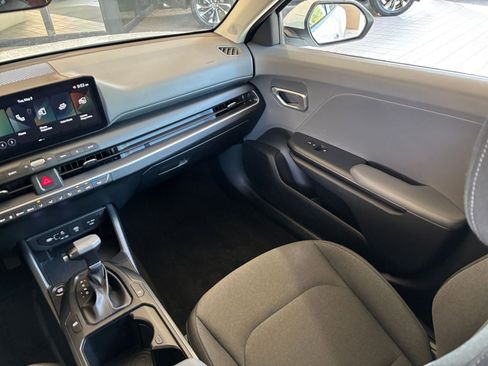 Used 2025 Kia K4 FWD image 34