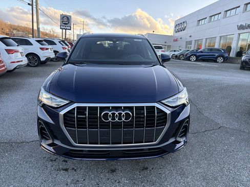 Certified 2025 Audi Q3 2.0T Premium Plus w/ Premium Plus Package image 2