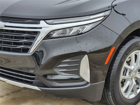Used 2023 Chevrolet Equinox LT image 9