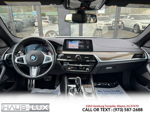 Used 2020 BMW 540i xDrive w/ M Sport Package image 27