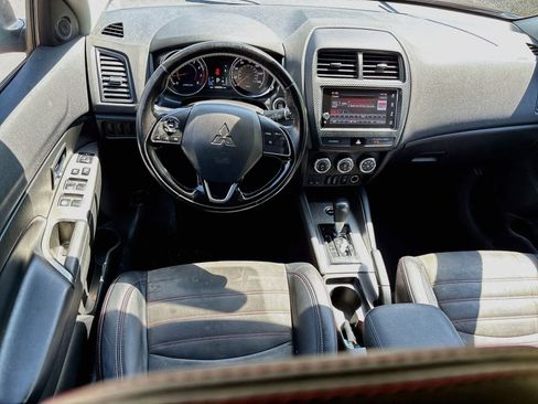 Used 2018 Mitsubishi Outlander Sport SE AWD/4WD image 20