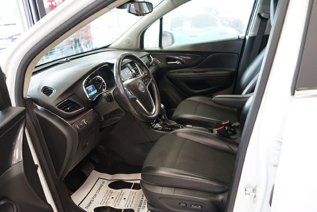 Used 2022 Buick Encore Preferred w/ Safety Package AWD/4WD image 23