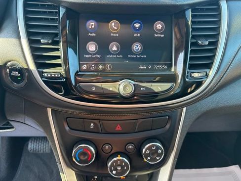 Used 2020 Chevrolet Trax LT w/ Sun & Sound Package AWD/4WD image 15