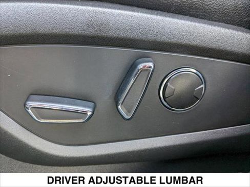 Used 2023 Lincoln Nautilus AWD w/ Premium Package image 25