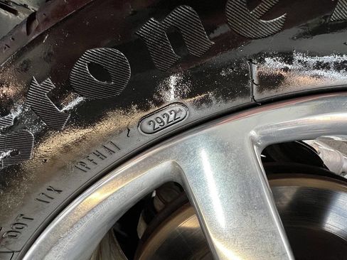 Used 2004 Cadillac XLR image 91