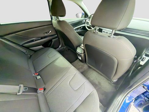 Used 2024 Hyundai Elantra SE FWD image 26