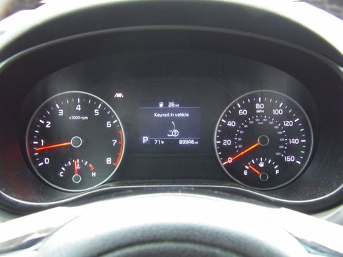 Used 2021 Kia Sportage S w/ S AWD Premium Package image 16