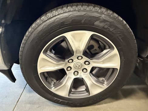 Used 2022 RAM 1500 Laramie AWD/4WD image 8