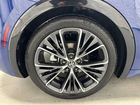 Used 2025 Toyota Prius XLE image 66