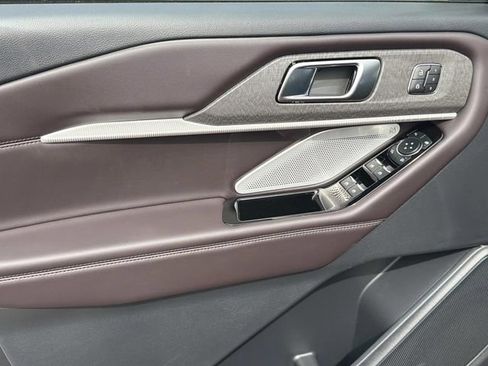 New 2026 Ford Explorer Platinum image 13