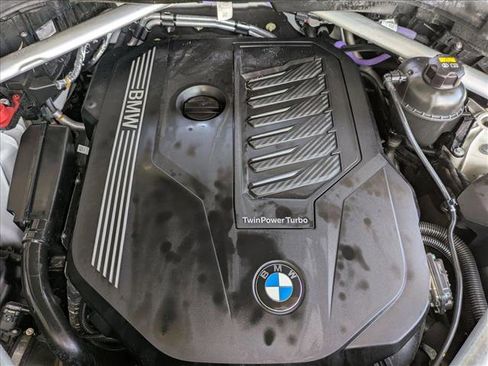 Used 2021 BMW X5 xDrive40i w/ M Sport Package AWD/4WD image 22