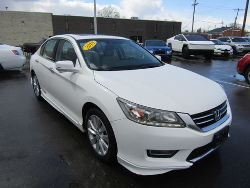 Used 2013 Honda Accord Touring image 5