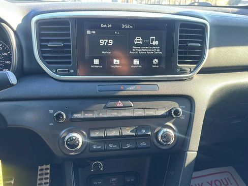 Used 2020 Kia Sportage S image 12