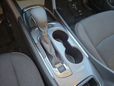 Used 2024 Chevrolet Malibu LT image 30