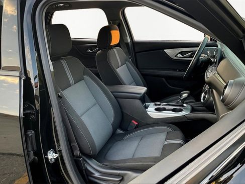 Used 2023 Chevrolet Blazer LT image 7