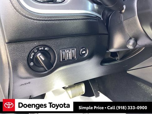 Used 2020 Dodge Charger SXT w/ Plus Group image 29