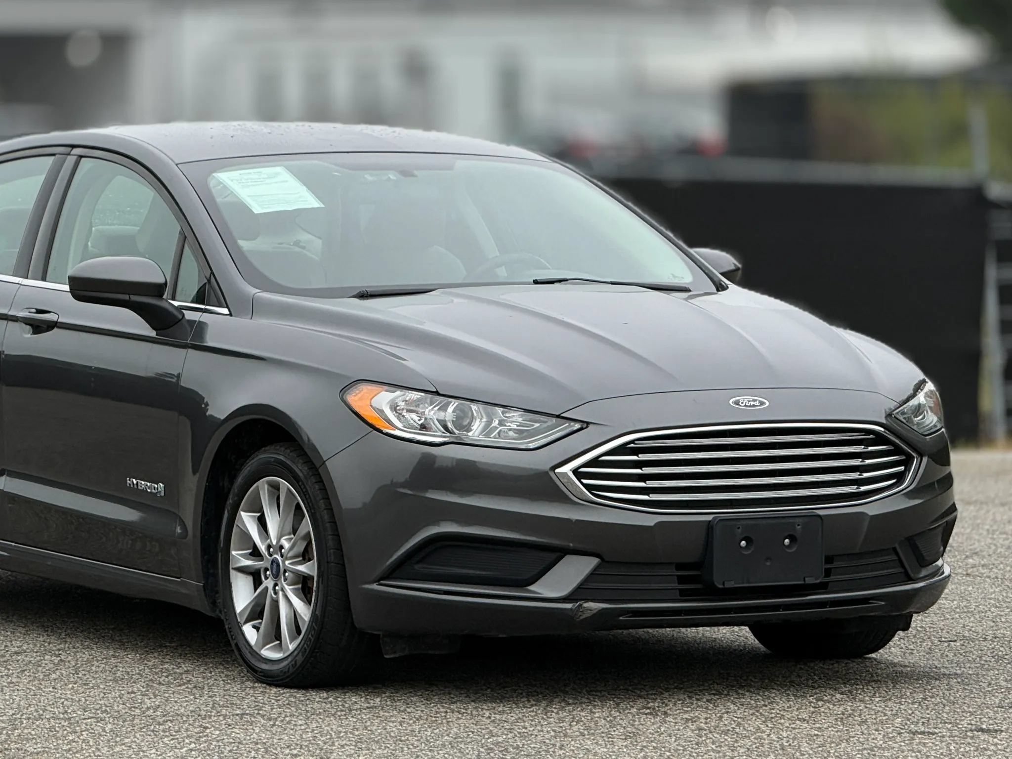 Used 2017 Ford Fusion SE FWD image 15