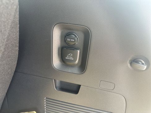 New 2025 Kia Carnival SX FWD image 36