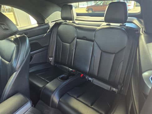 Used 2024 BMW 430i Convertible image 17