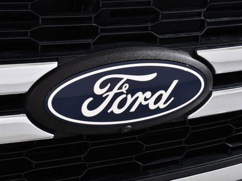 Used 2024 Ford F150 Lariat w/ Tow/Haul Package image 20