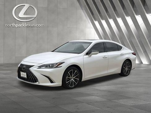 Certified 2023 Lexus ES 350 w/ Premium Package FWD image 3