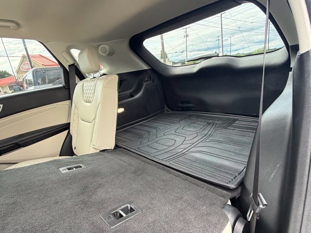 Used 2023 Ford Edge Titanium w/ Cargo Accessory Package AWD/4WD image 32